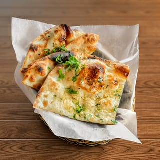 GARLIC NAAN